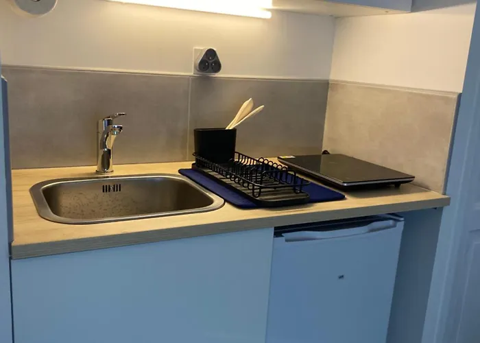 Neuf Equipe Apartment